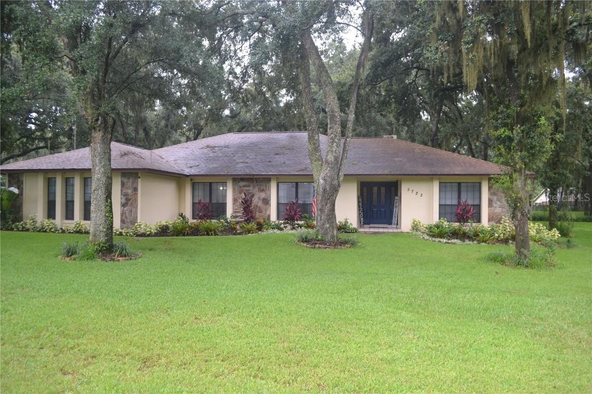5732 Buck Run Dr., Lakeland, FL 33811
