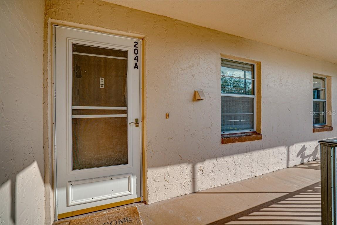 333 Lake Howard Dr. #204A, Winter Haven, FL 33880