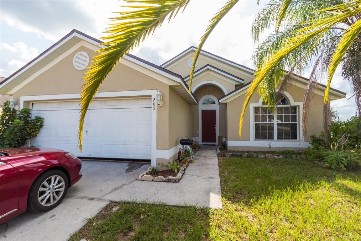 205 Crestwood Pass, Davenport, FL 33897
