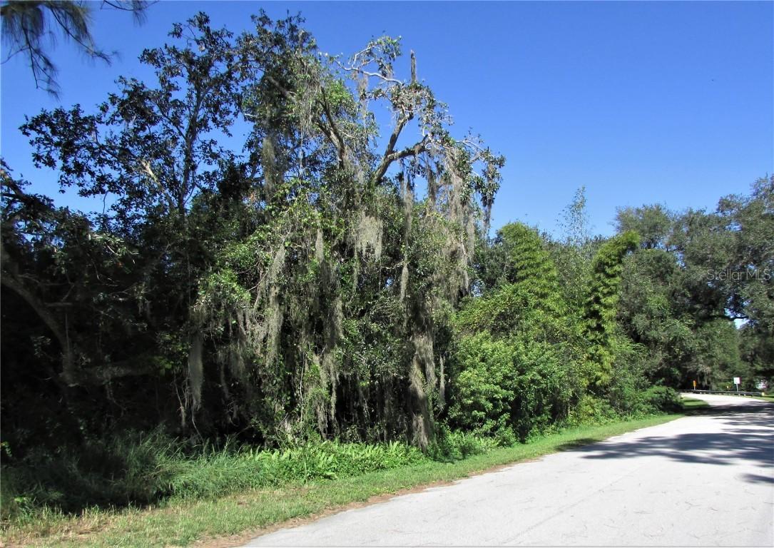 1680 Lake Josephine Dr., Sebring, FL 33875