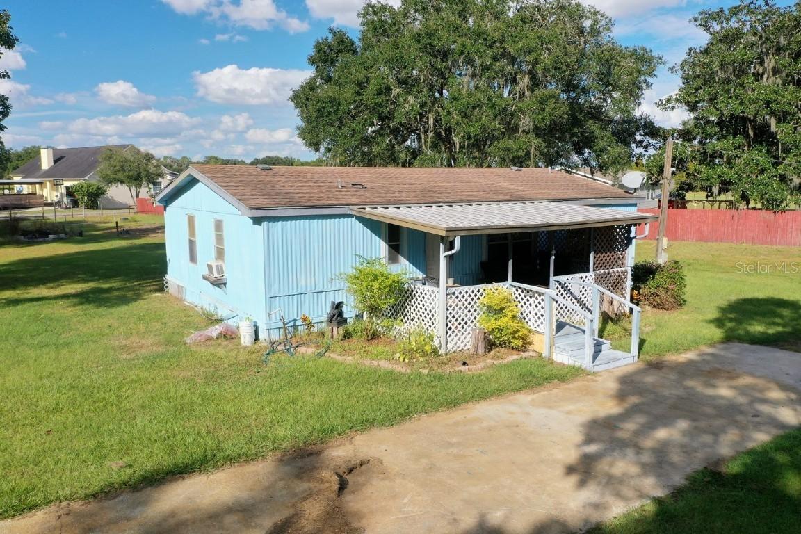 1506 E Knights Griffin Rd., Plant City, FL 33565