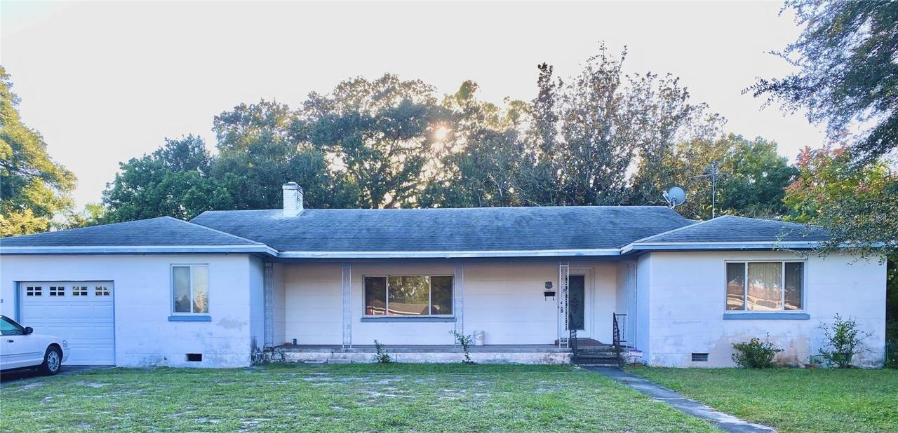 702 Shore Acres Dr., Lakeland, FL 33801