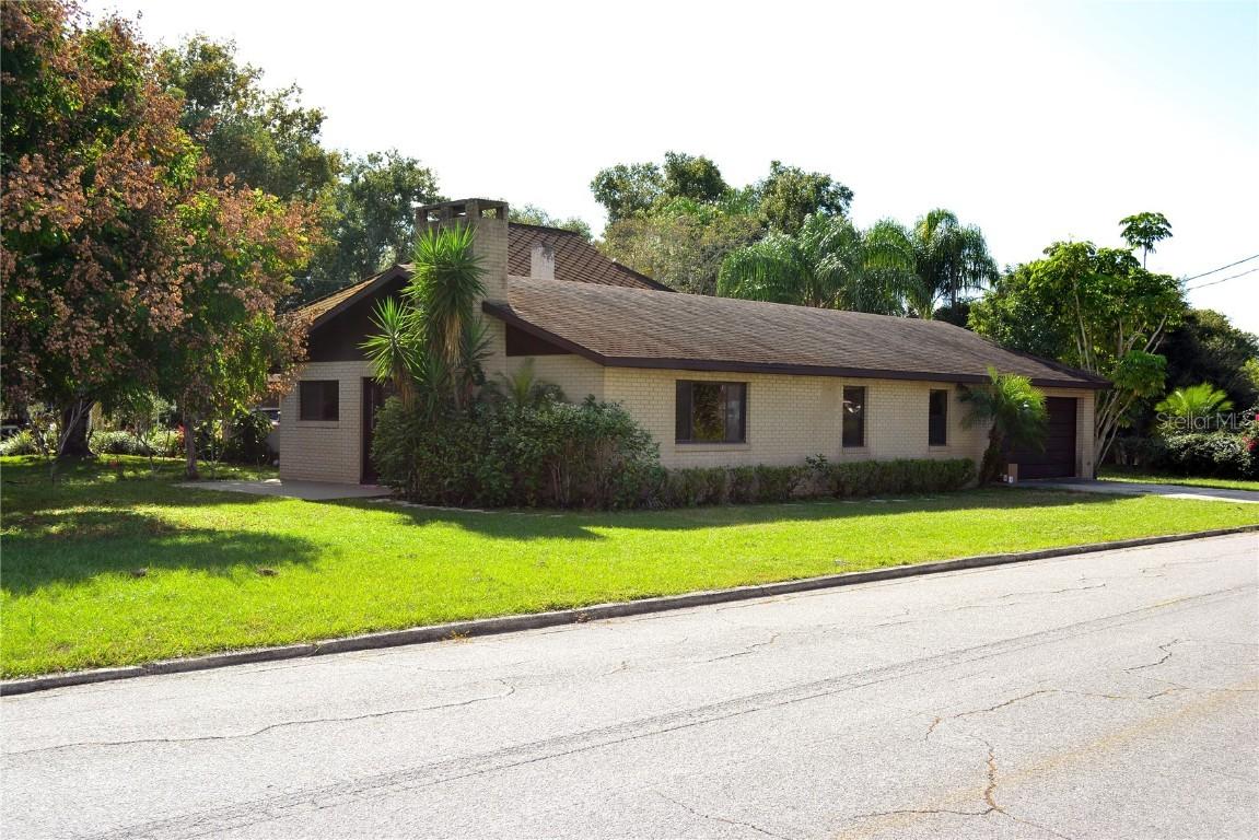 525 7th St., Winter Haven, FL 33881