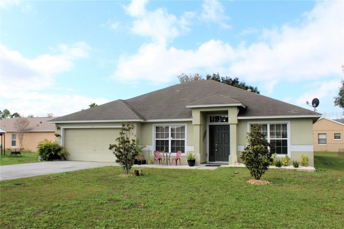 374 Chelmsford Ct., Kissimmee, FL 34758