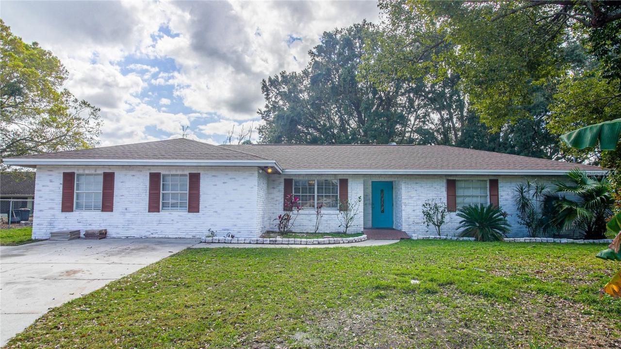 1232 Keystone Ct., Auburndale, FL 33823