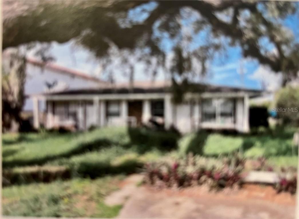 116 Hillcrest Dr., Winter Haven, FL 33884