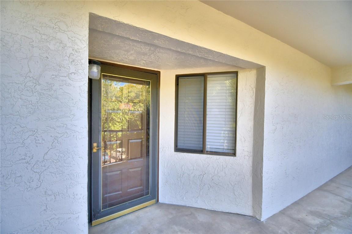 2037 San Marcos Dr. #327, Winter Haven, FL 33880