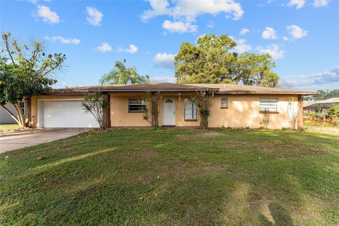 4829 Oak Acres Dr., Lake Wales, FL 33898