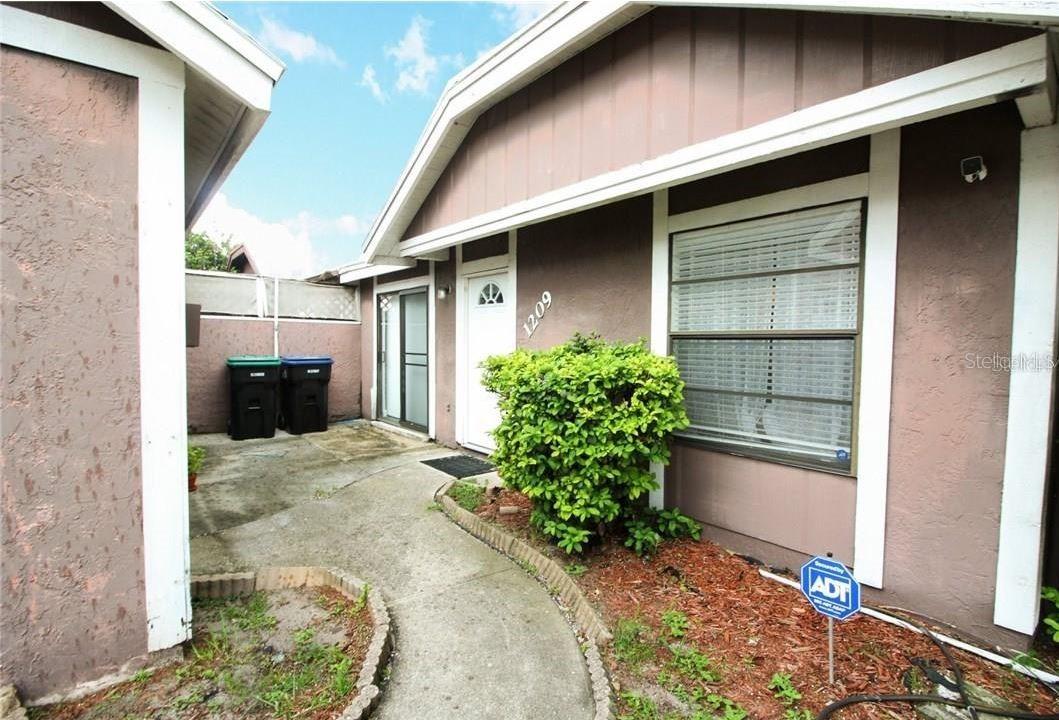 1209 Easton St., Orlando, FL 32825