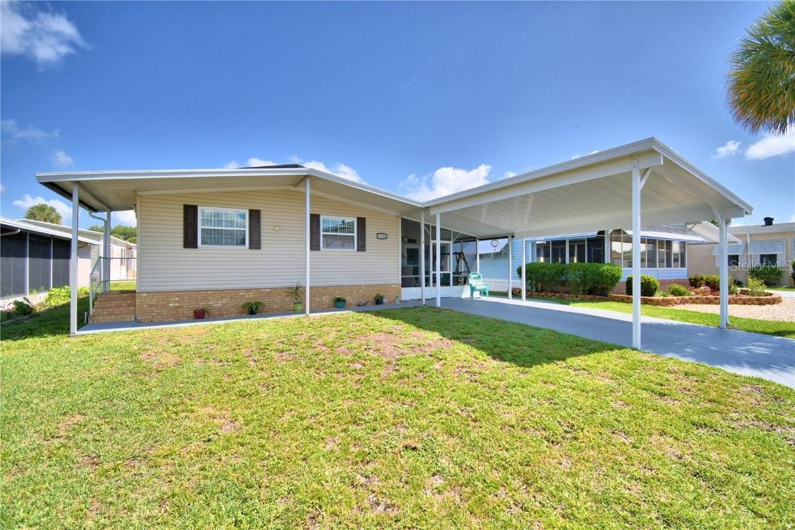 4207 Cedarwood St., Winter Haven, FL 33880