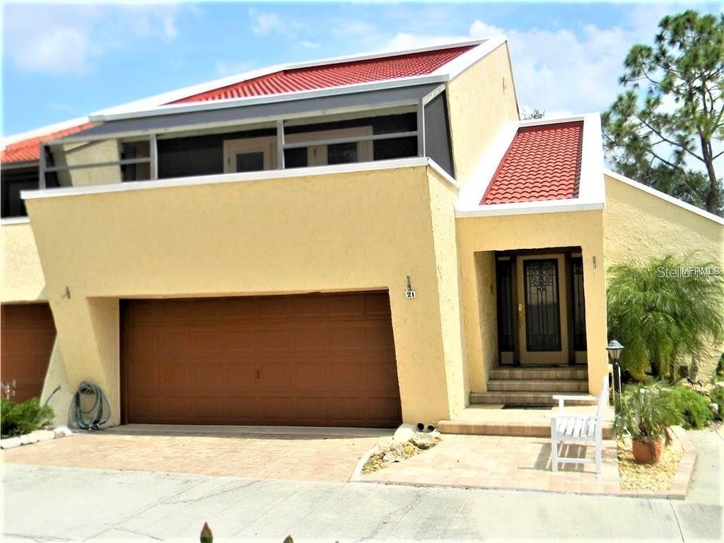 21 Casarena Ct., Winter Haven, FL 33881