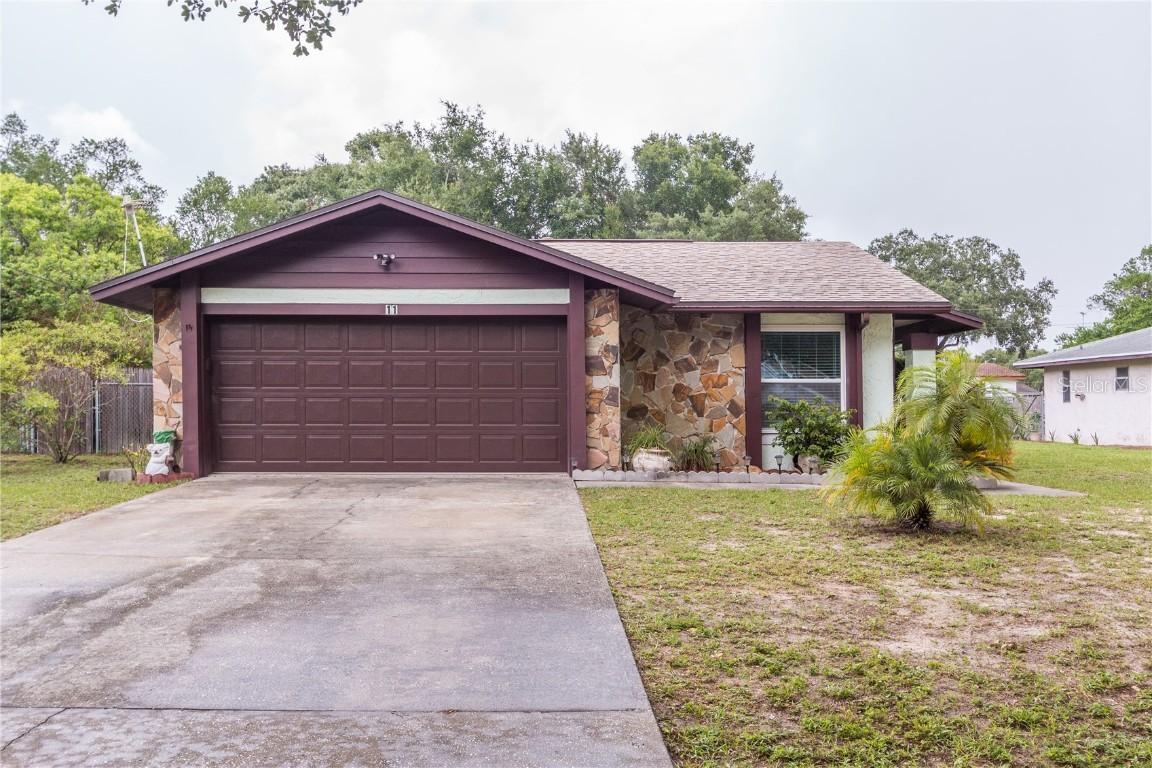 11 E Grove Ave., Lake Wales, FL 33853