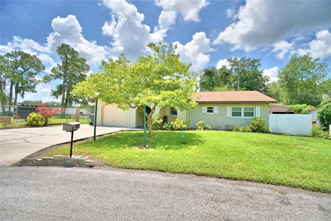 1575 Churchill Ct., Lakeland, FL 33801