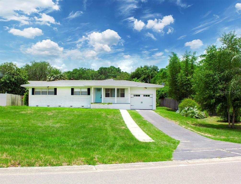 1068 Sunset Dr., Lake Wales, FL 33853