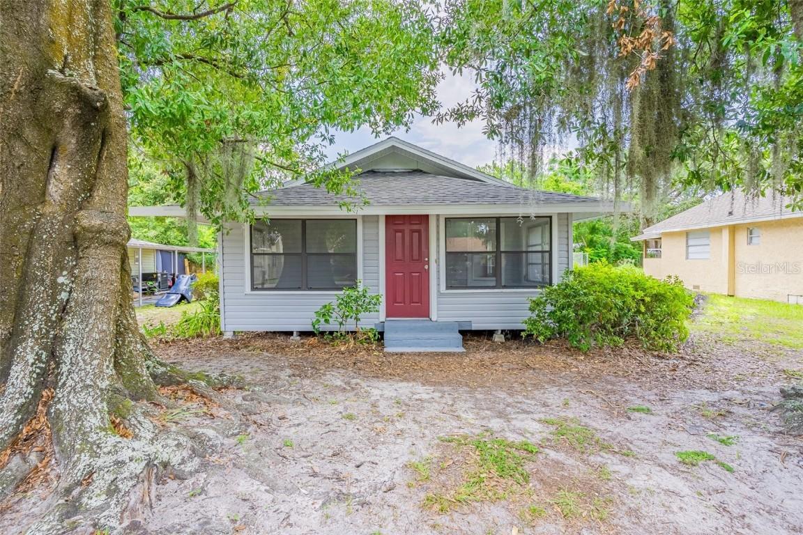 514 Walnut St., Auburndale, FL 33823