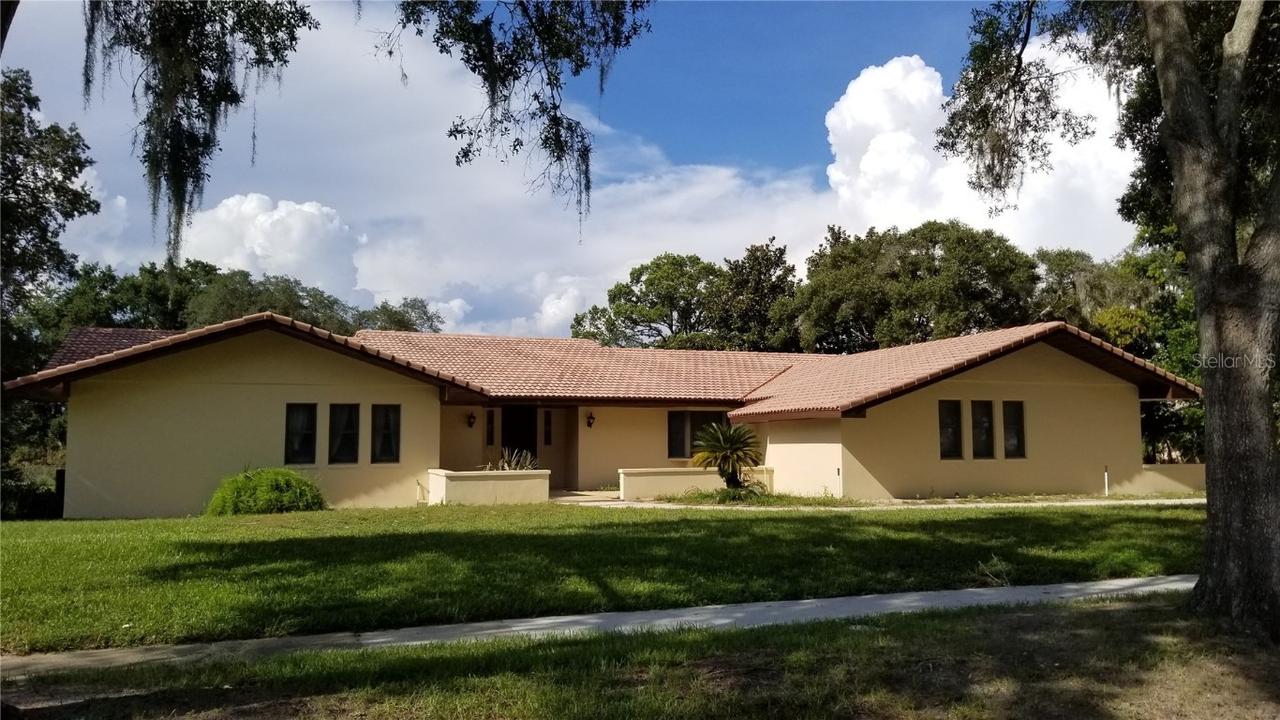 102 E Lemon St., Davenport, FL 33837