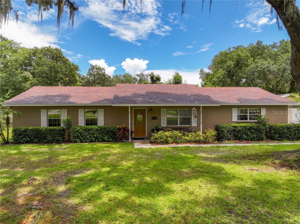 6920 Newman Cir., Lakeland, FL 33811