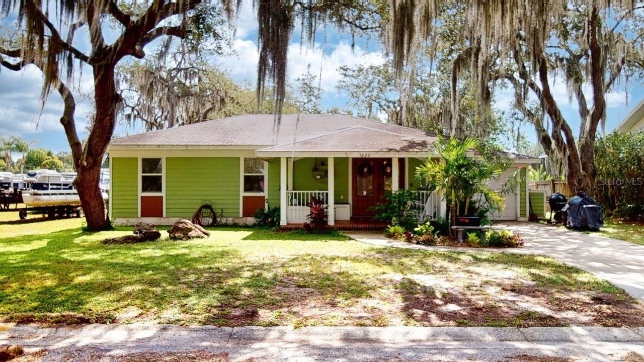 1824 16th St., Winter Haven, FL 33881