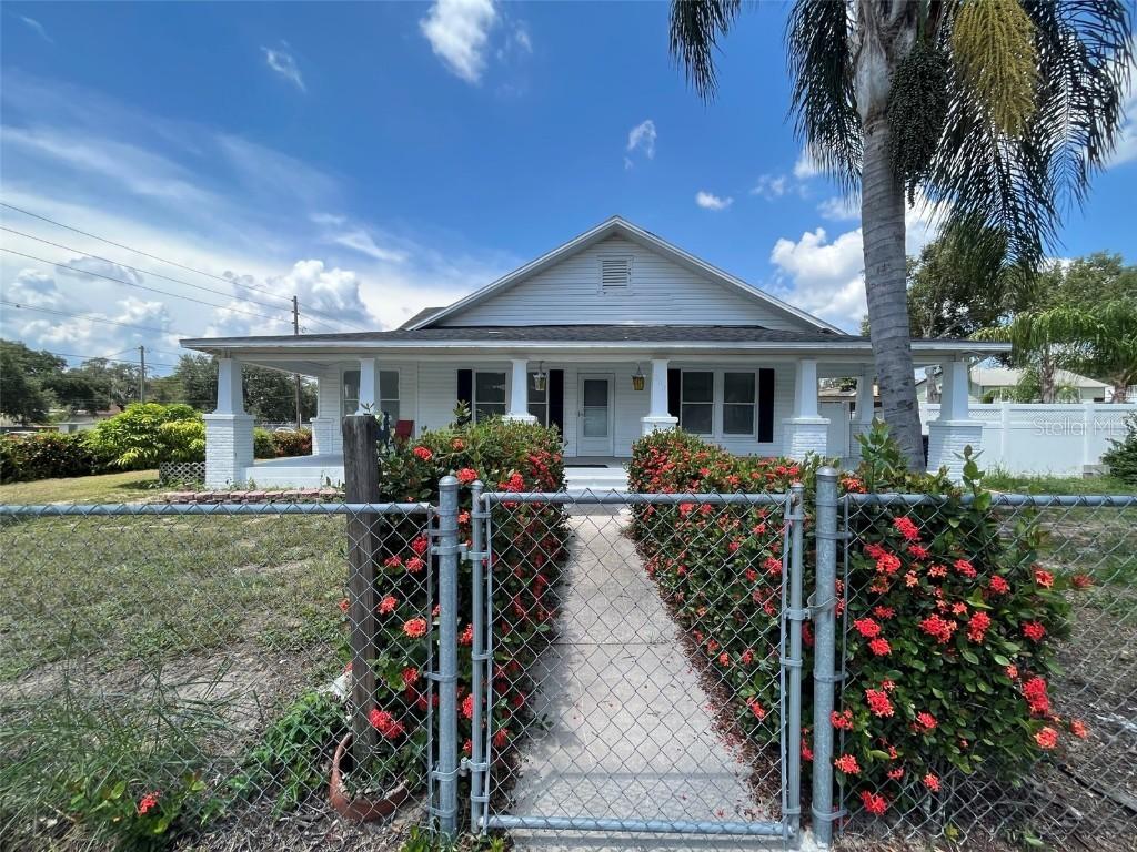 303 E Polk Ave., Lake Wales, FL 33853