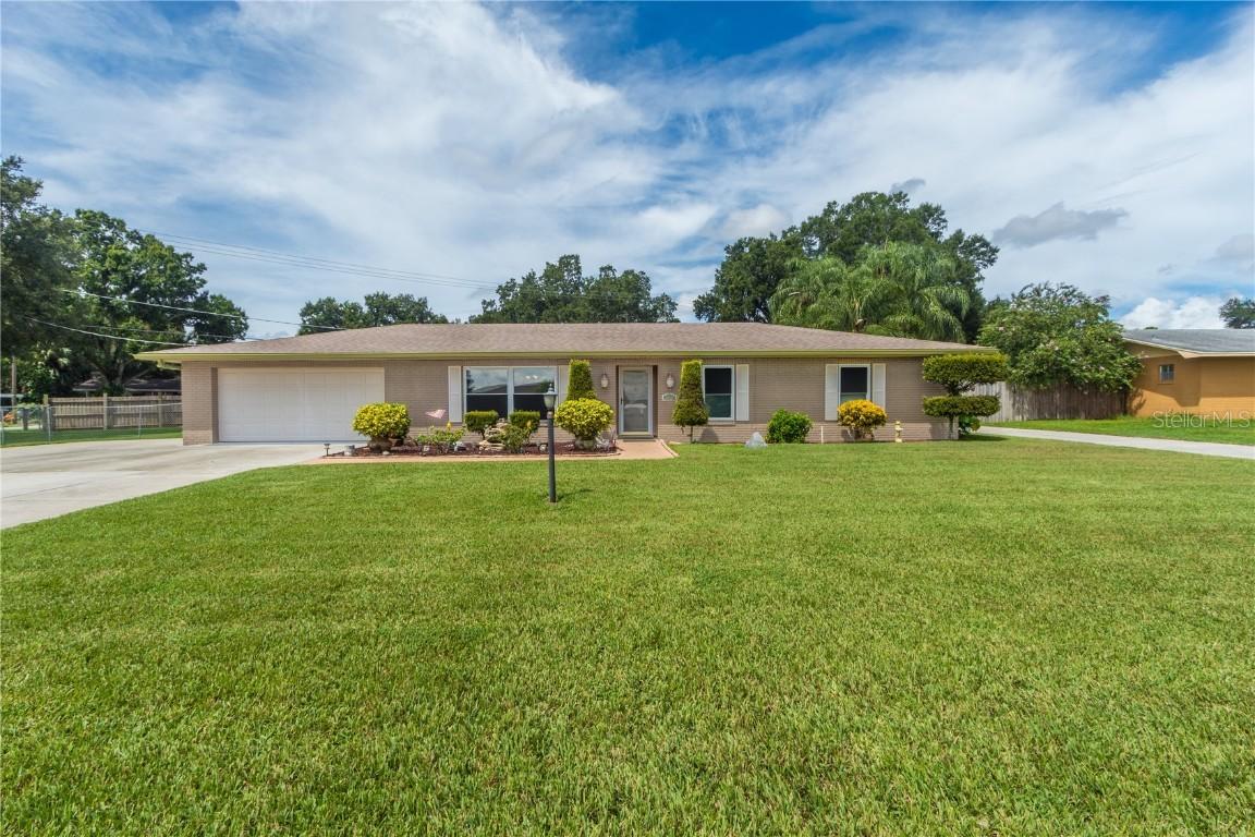 518 W Lake Summit Dr., Winter Haven, FL 33884