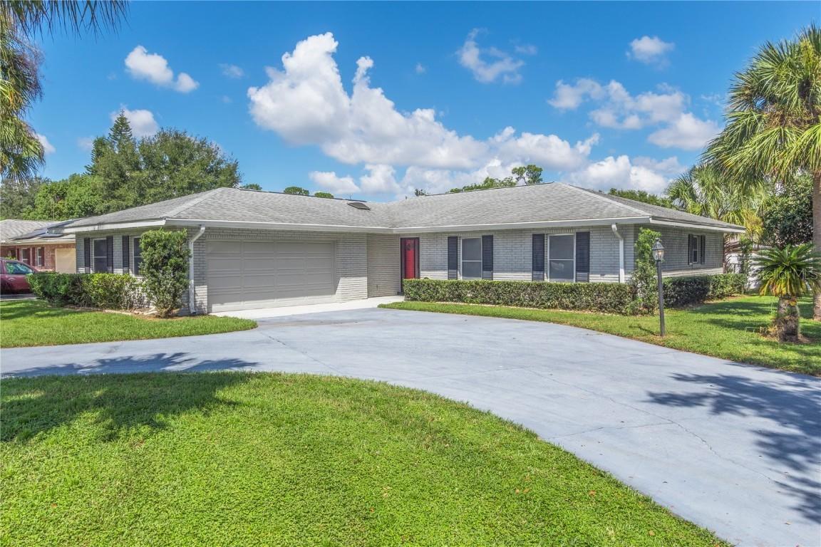 101 Driscoll Ln., Winter Haven, FL 33884