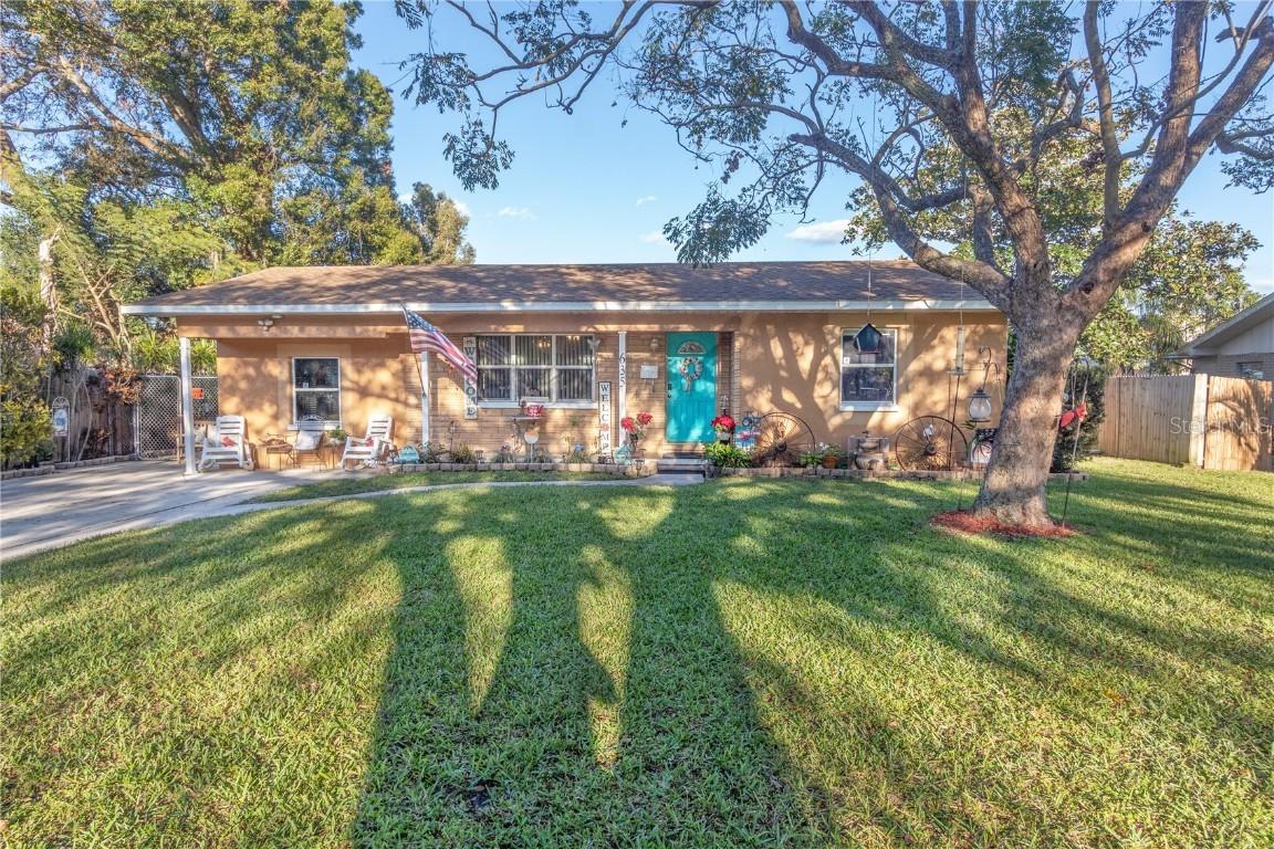635 Shore Acres Dr., Lakeland, FL 33801