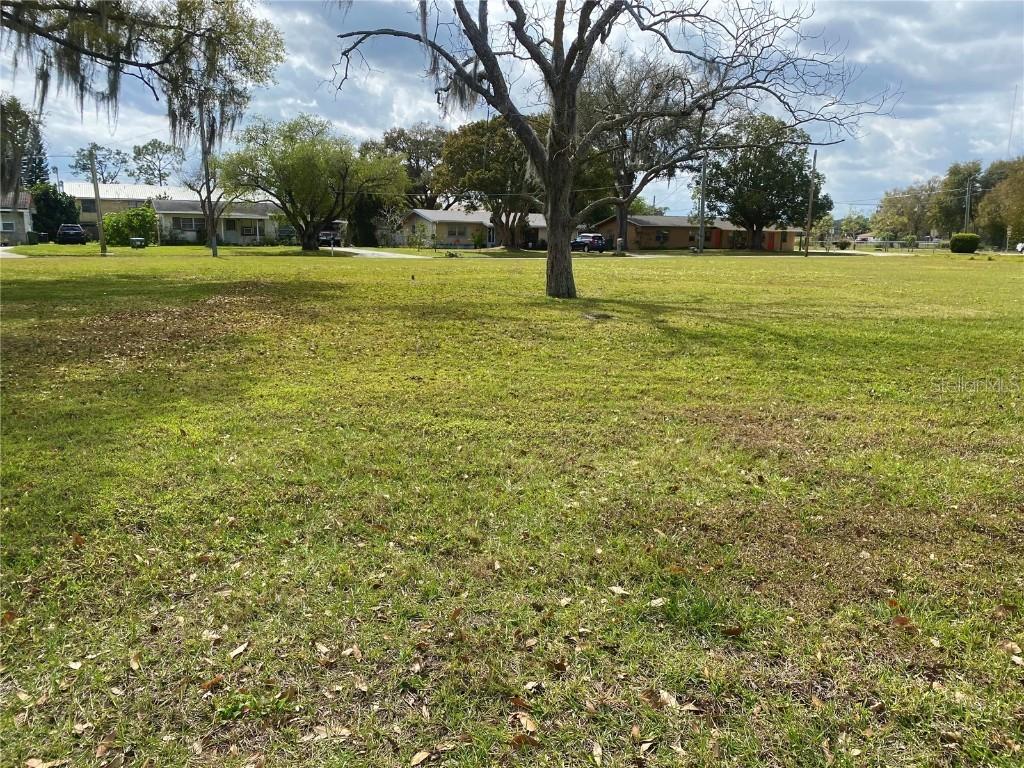 Orangewood Ave., Winter Haven, FL 33880