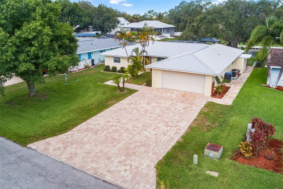 403 13th St., Ruskin, FL 33570