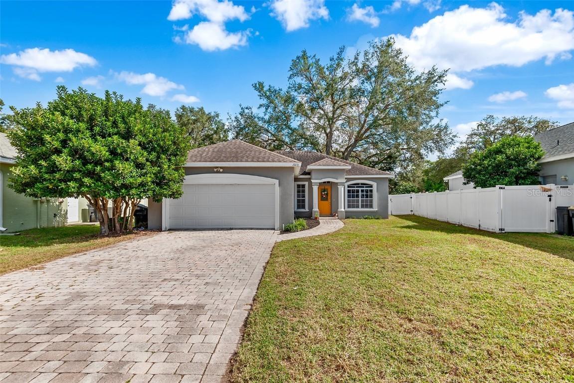 1013 Robin Ln., Winter Haven, FL 33884