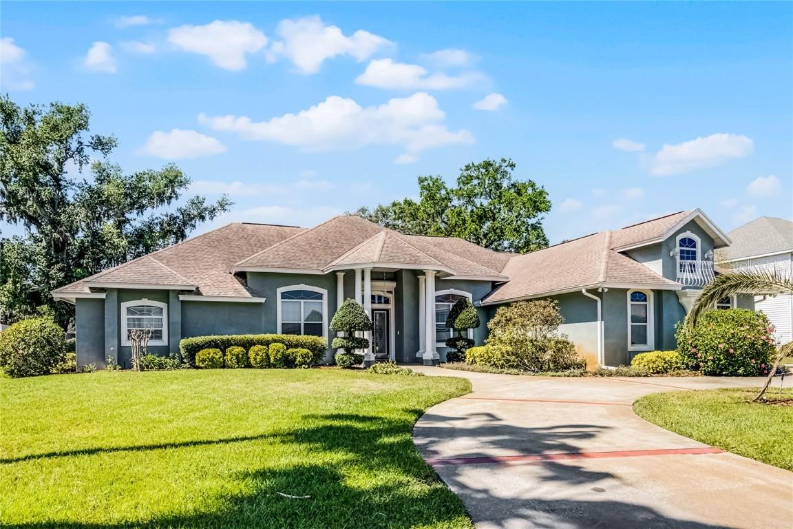 324 Hamilton Shores Dr., Winter Haven, FL 33881