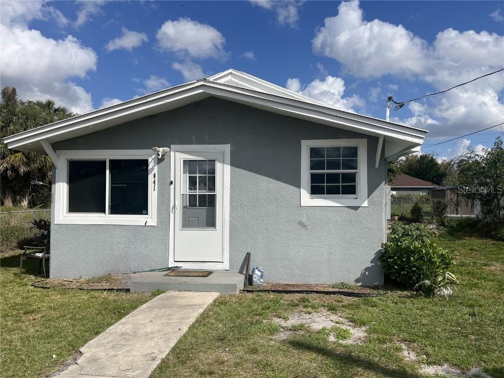 841 4th St., Winter Haven, FL 33881