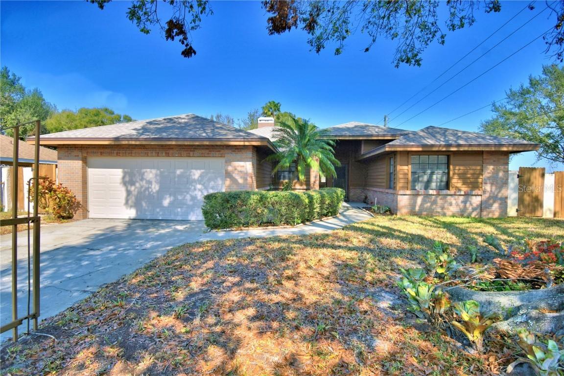 102 Keith Ct., Auburndale, FL 33823