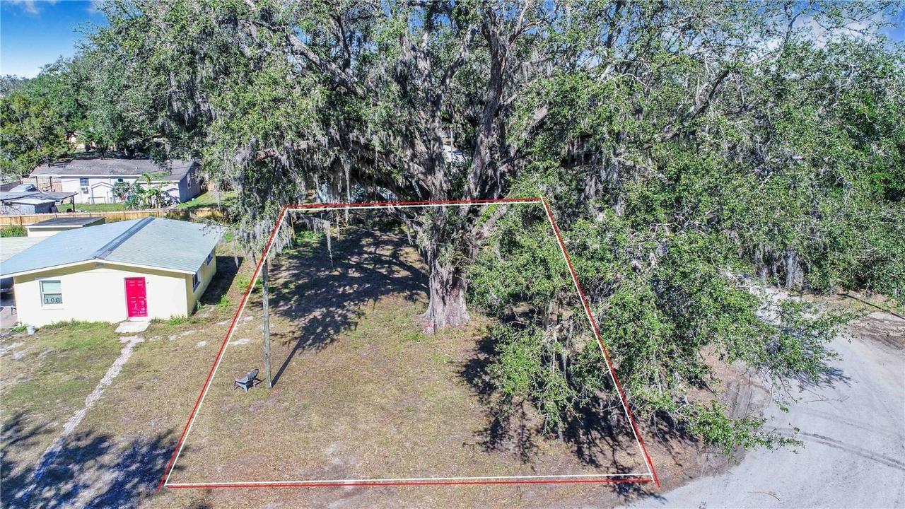 Fouse Ave., Dundee, FL 33838