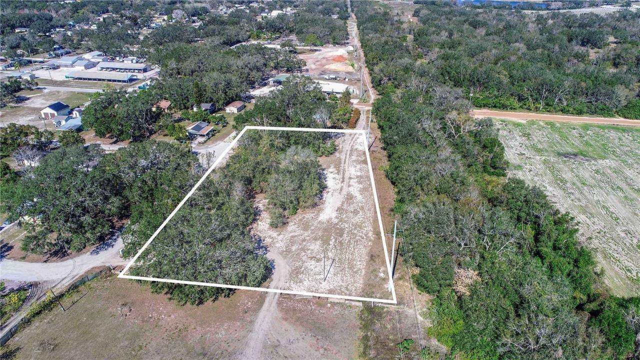 Daniel St., Dundee, FL 33838