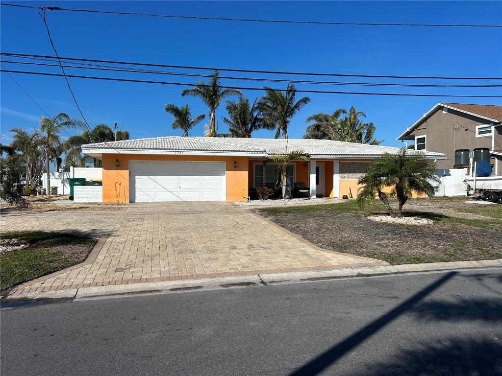 1371 Sea Gull Dr., St Petersburg, FL 33707