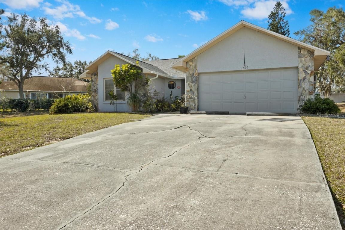 1406 Chamberlain Loop, Lake Wales, FL 33853