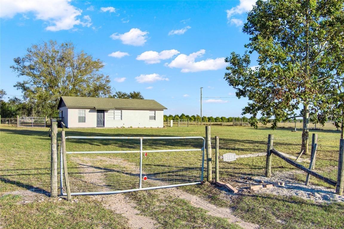 2048 Fox Run Ln., Lake Wales, FL 33898