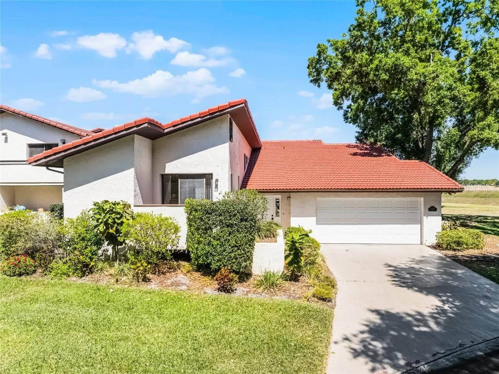 7016 Village Dr., Lake Wales, FL 33898