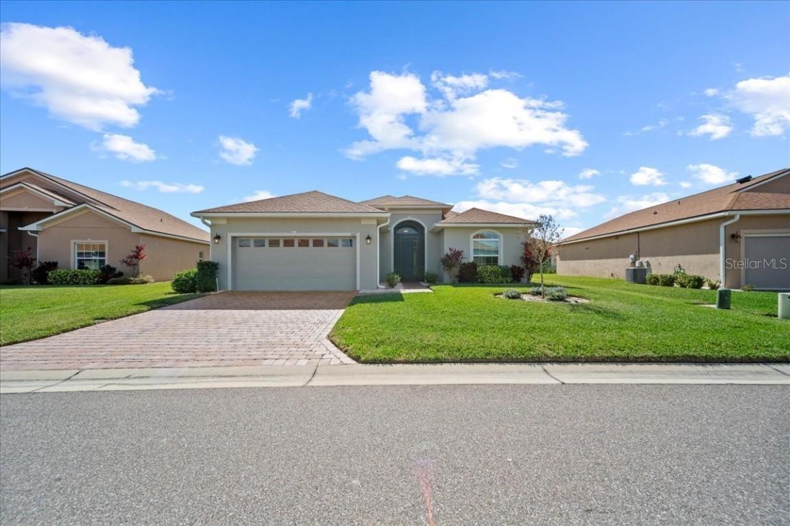 1017 Sawgrass Dr., Winter Haven, FL 33884