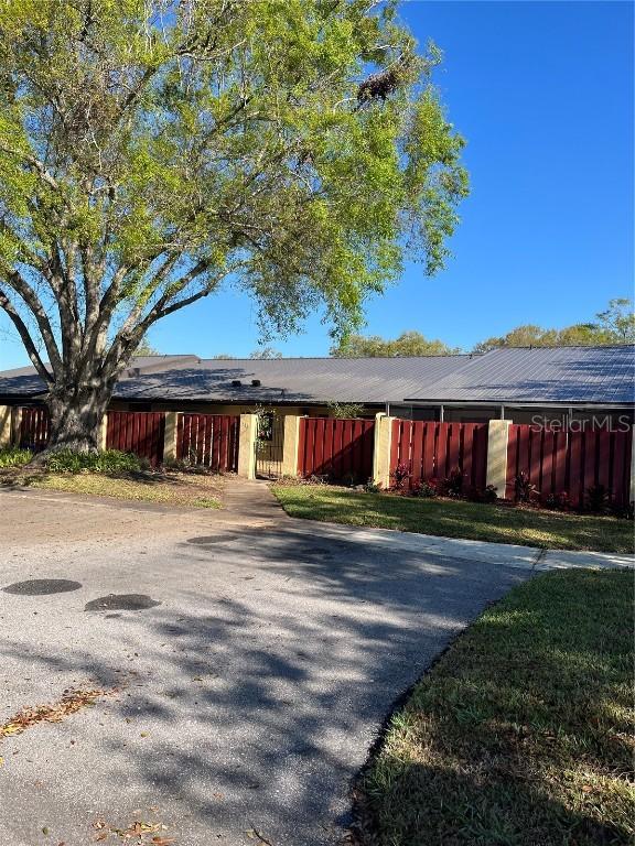 683 Broadmoor Cir., Winter Haven, FL 33884
