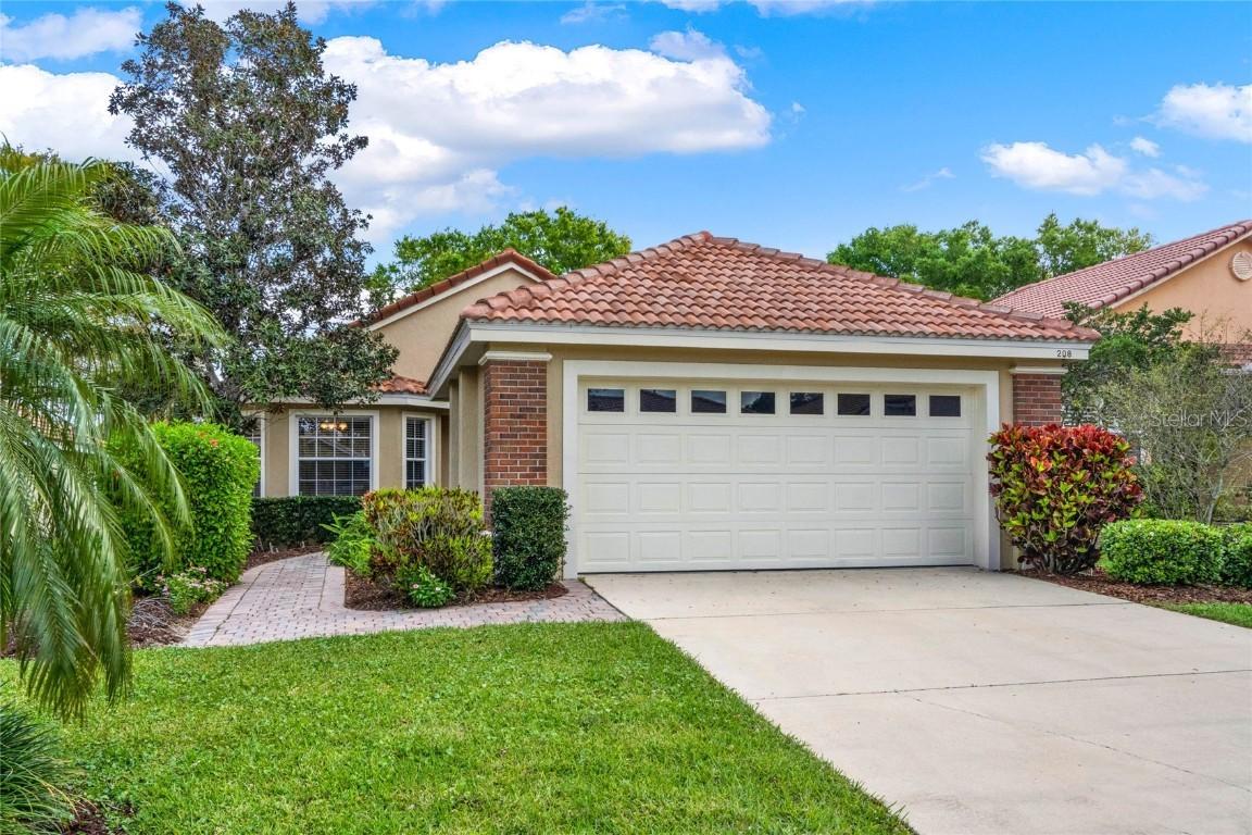 208 Lake Region Blvd., Winter Haven, FL 33881