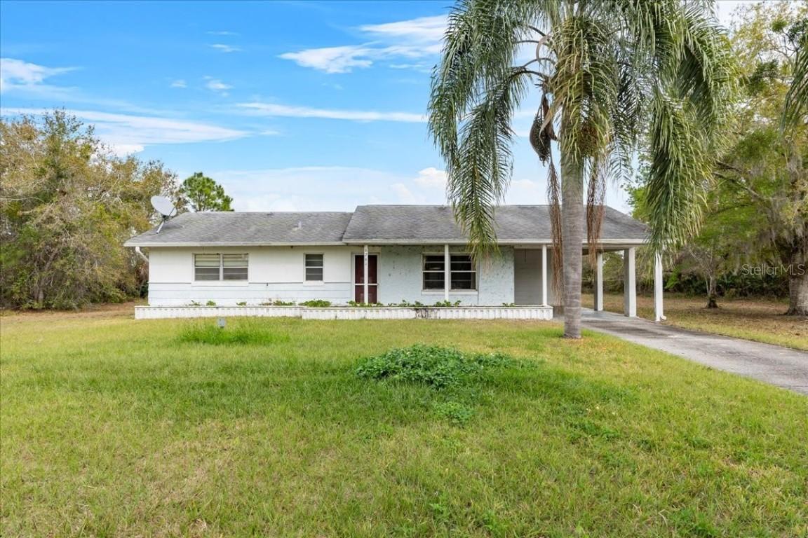6261 Red Grange Blvd., Indian Lake Estates, FL 33855