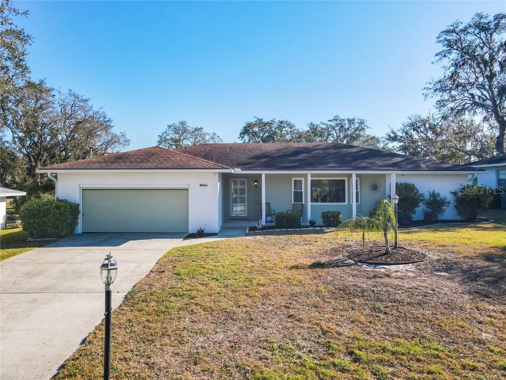 11 Sun Air Blvd E, Haines City, FL 33844