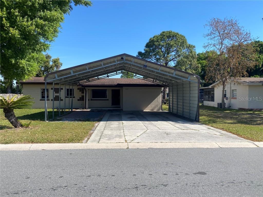 2927 Walnut St., Winter Haven, FL 33881