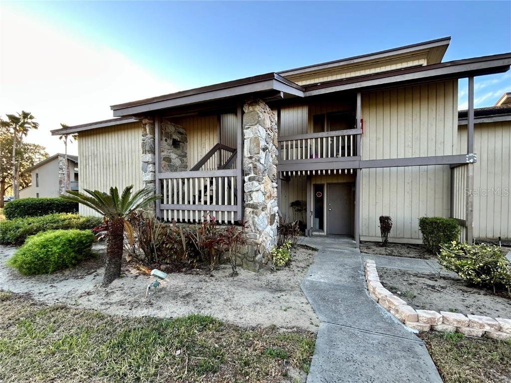 2090 Corner Lake Dr. #E, Haines City, FL 33844