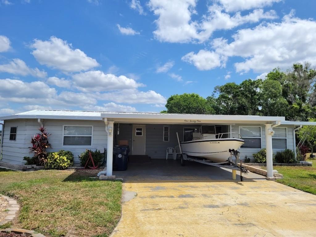 121 Bonnie Dr., Auburndale, FL 33823