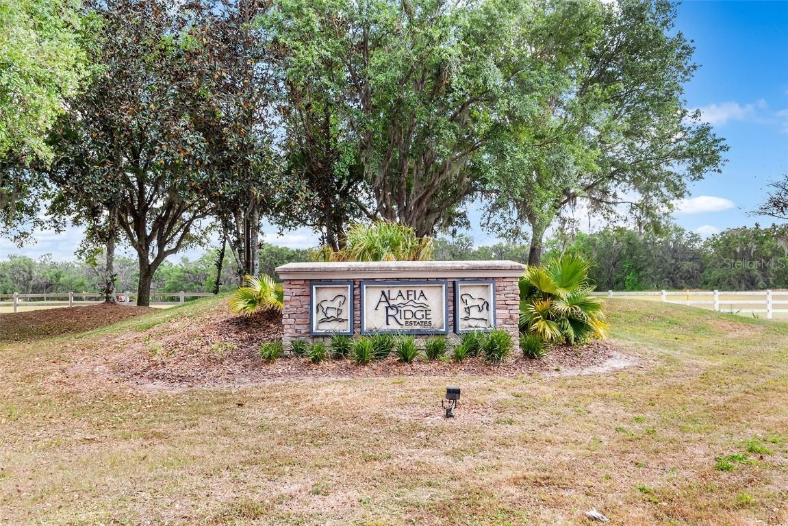 117 Alafia Estates Ln., Plant City, FL 33567