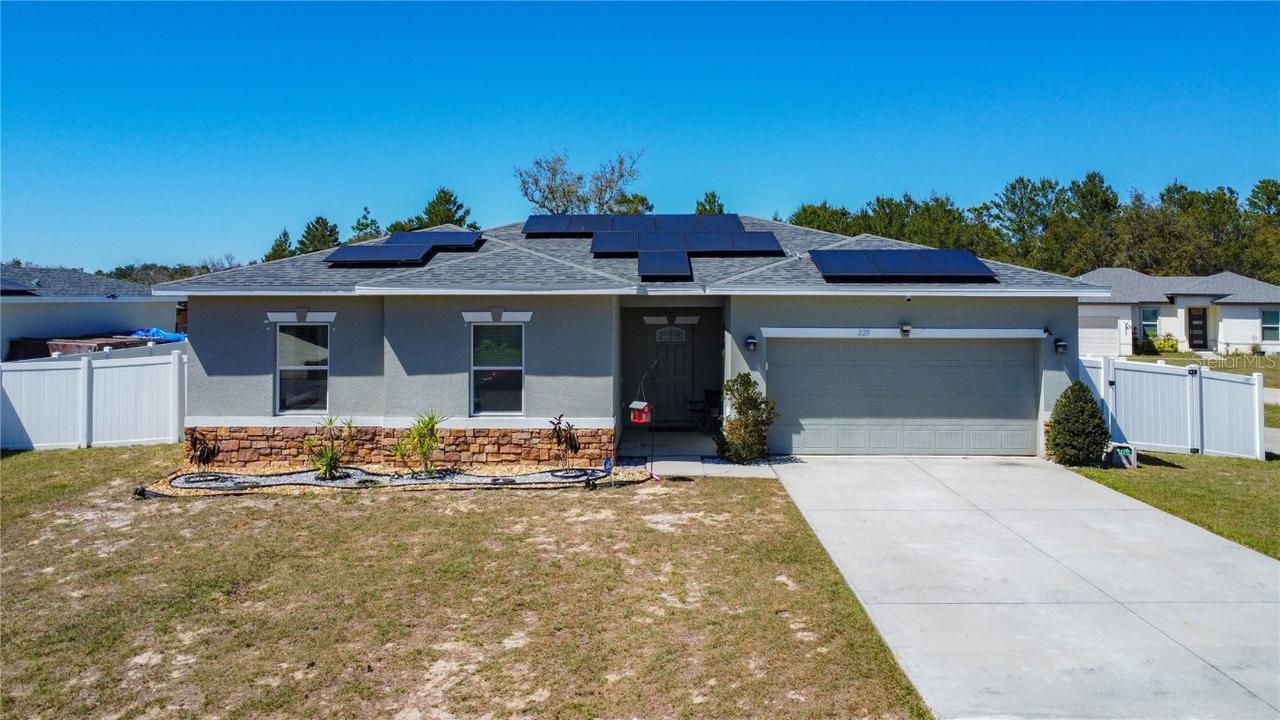 229 Elm Ct., Kissimmee, FL 34759