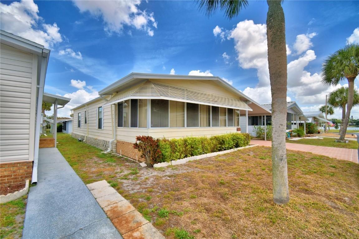 4190 Rolling Oaks Dr., Winter Haven, FL 33880