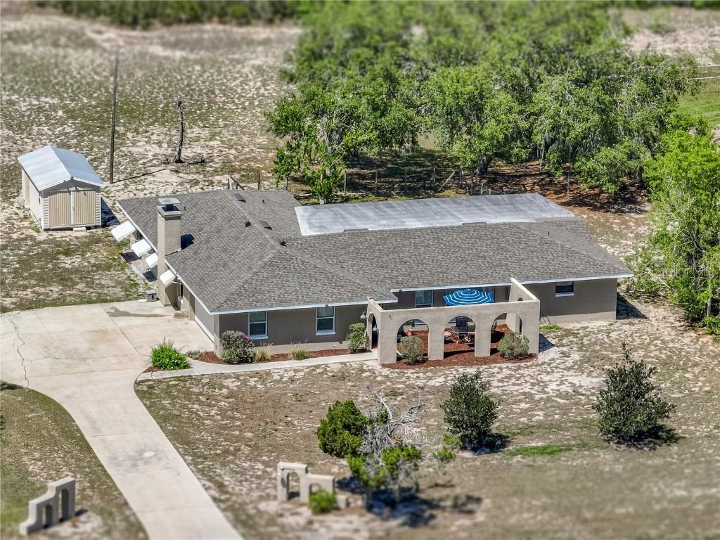 9019 Oakwood Dr., Lake Wales, FL 33898